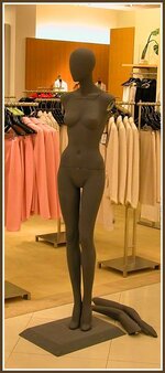 mannequin.jpg