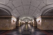 Metro_MSK_Line1_Sportivnaya_(img1).jpg